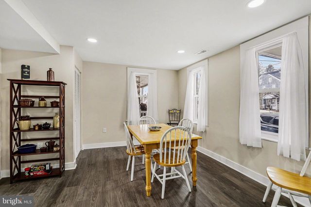 14 HANOVER STREET, New Oxford, PA 17350