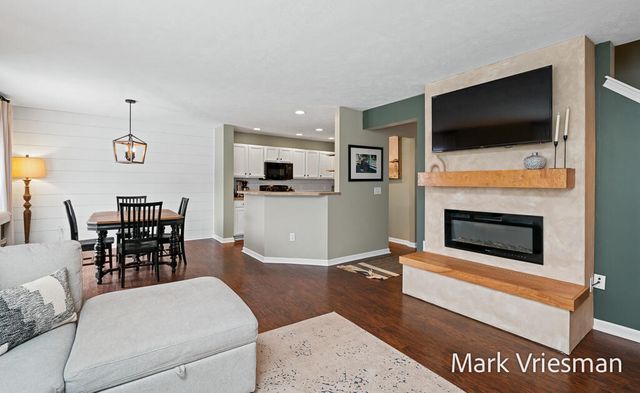 7938 Brewer Woods Court, Byron Center, MI 49315