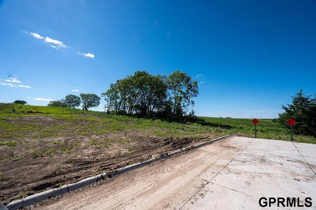 1401 ridge Road, Hickman, NE 68372