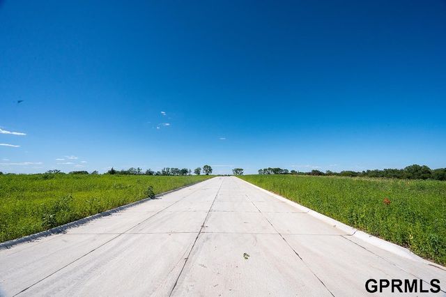 1401 ridge Road, Hickman, NE 68372