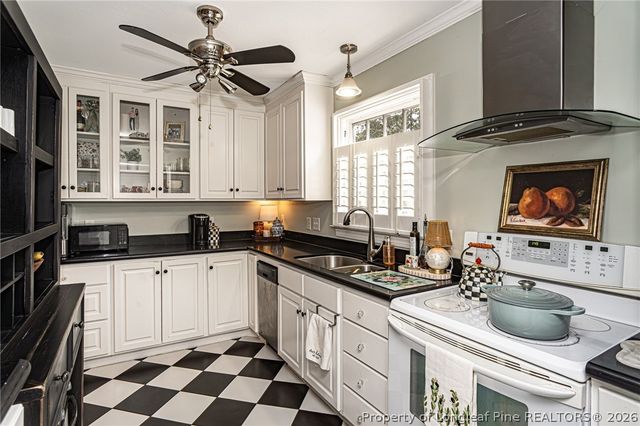 816 Greenland Drive, Fayetteville, NC 28305