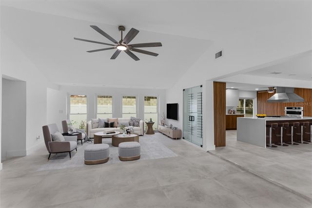 115 RAFAEL BOULEVARD NE, St Petersburg, FL 33704