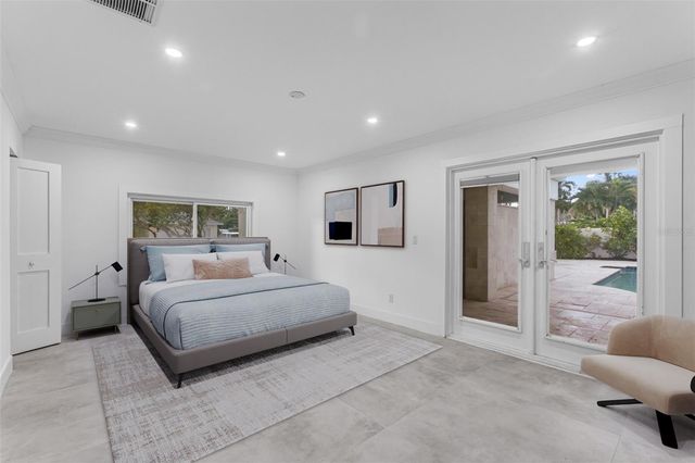 115 RAFAEL BOULEVARD NE, St Petersburg, FL 33704