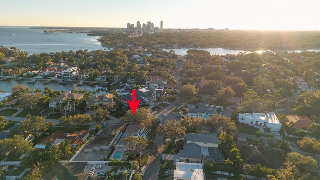 115 RAFAEL BOULEVARD NE, St Petersburg, FL 33704