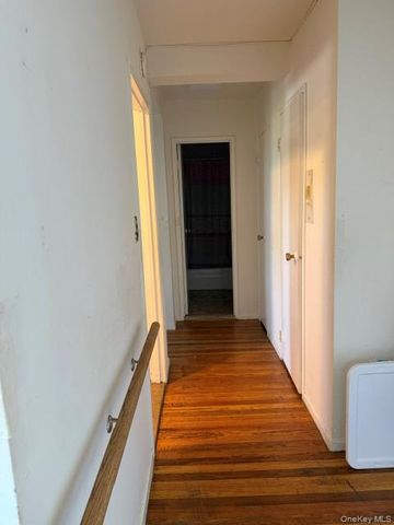 144-63 35th Avenue 6F, Flushing, NY 11354