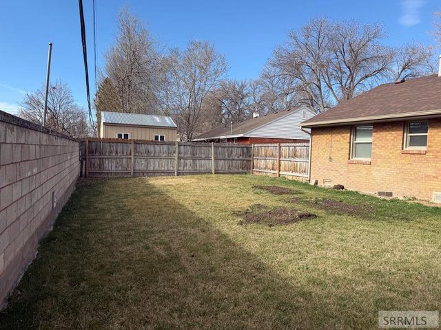 275 Linden Drive, Idaho Falls, ID 83401