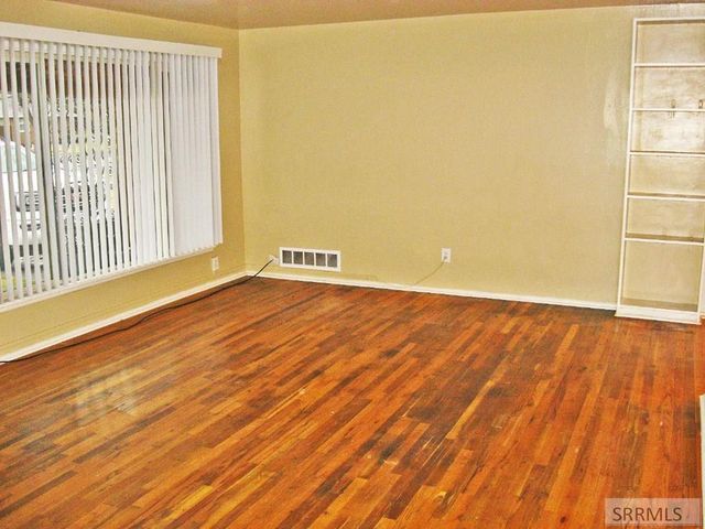 275 Linden Drive, Idaho Falls, ID 83401