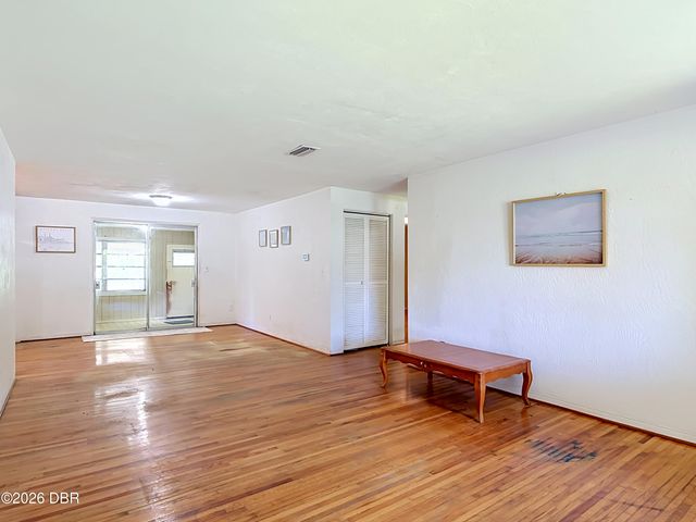 1926 Papaya Drive, South Daytona, FL 32119
