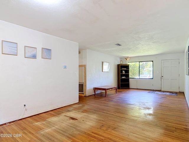 1926 Papaya Drive, South Daytona, FL 32119