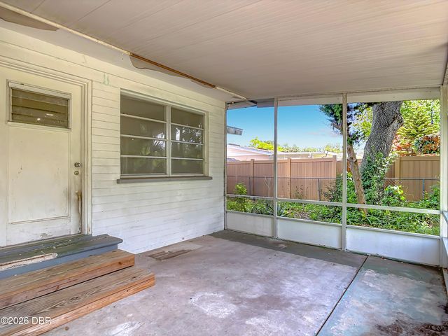 1926 Papaya Drive, South Daytona, FL 32119