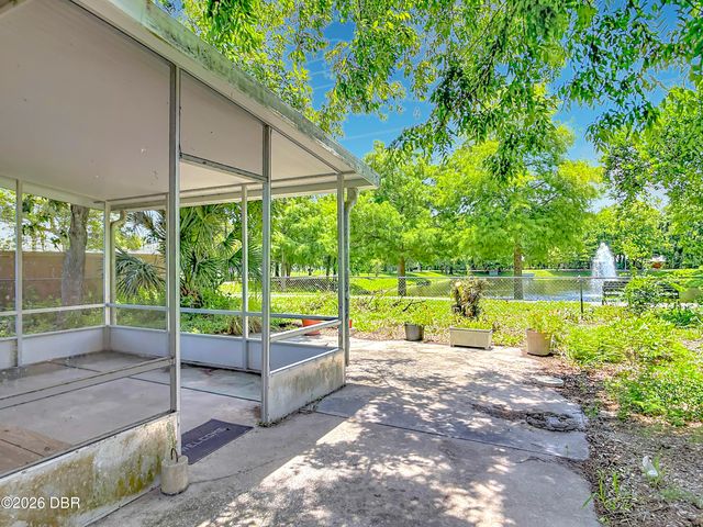 1926 Papaya Drive, South Daytona, FL 32119