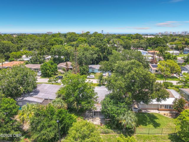 1926 Papaya Drive, South Daytona, FL 32119