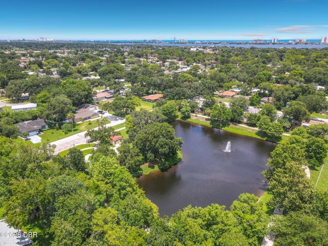1926 Papaya Drive, South Daytona, FL 32119
