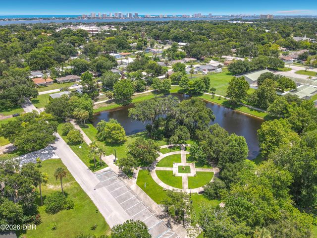 1926 Papaya Drive, South Daytona, FL 32119