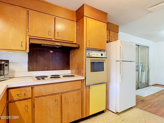1926 Papaya Drive, South Daytona, FL 32119