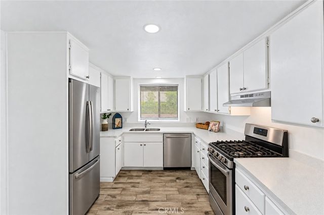 15797 Paine, Fontana, CA 92336