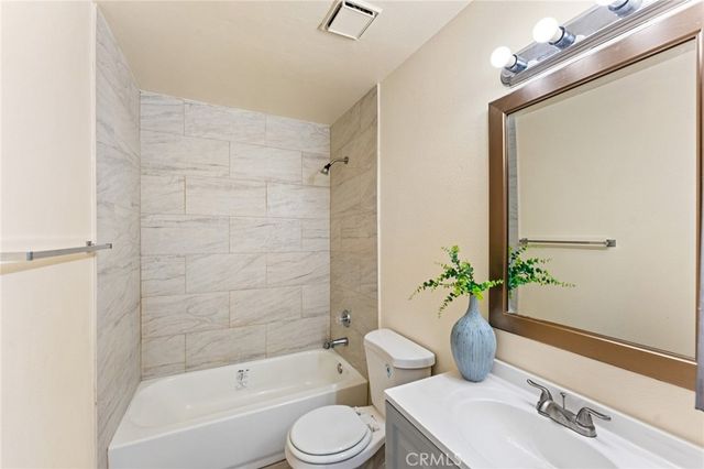 15797 Paine, Fontana, CA 92336