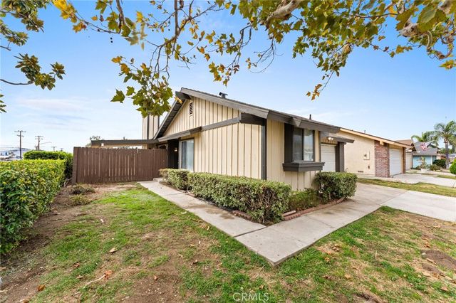 15797 Paine, Fontana, CA 92336