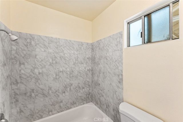 15797 Paine, Fontana, CA 92336