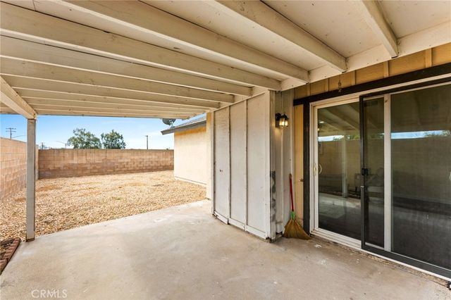 15797 Paine, Fontana, CA 92336