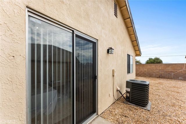 15797 Paine, Fontana, CA 92336