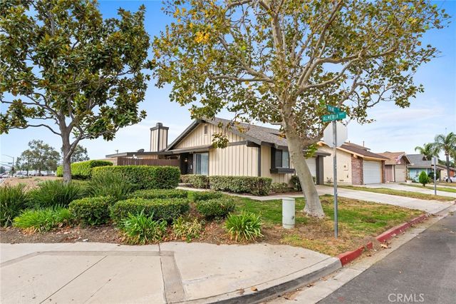 15797 Paine, Fontana, CA 92336
