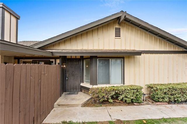 15797 Paine, Fontana, CA 92336