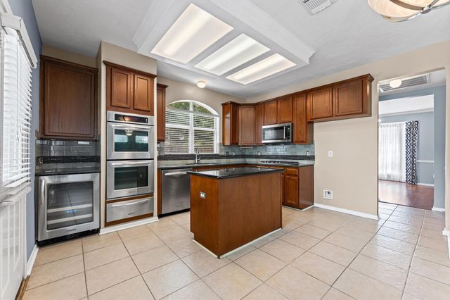 9202 State Walk Circle, Houston, TX 77064