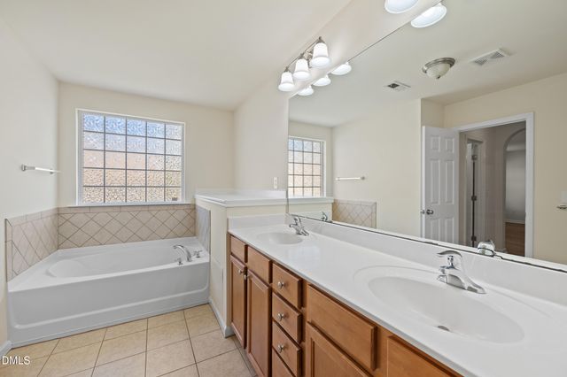 713 Garden Square Lane, Morrisville, NC 27560