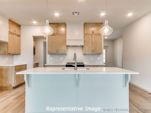 3421 E 153rd Street S, Bixby, OK 74008