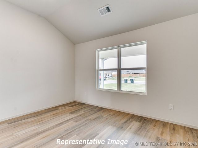 3421 E 153rd Street S, Bixby, OK 74008