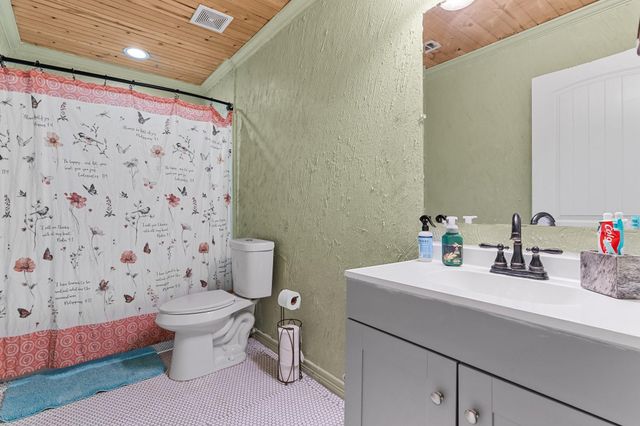 9 Wood Forest Drive, New Waverly, TX 77358