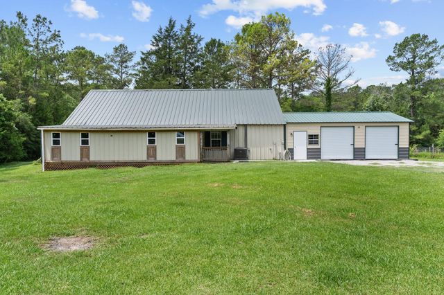 9 Wood Forest Drive, New Waverly, TX 77358