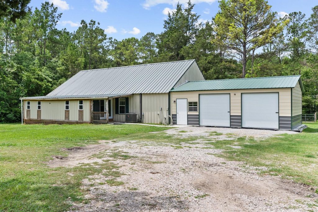 9 Wood Forest Drive, New Waverly, TX 77358