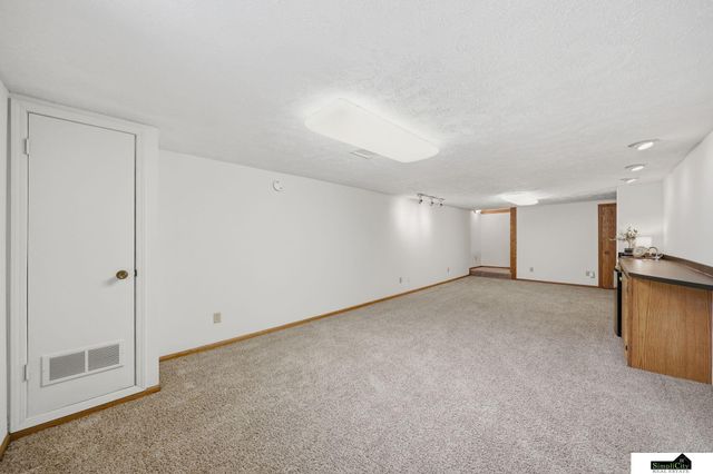 3121 Loveland Street, Lincoln, NE 68502
