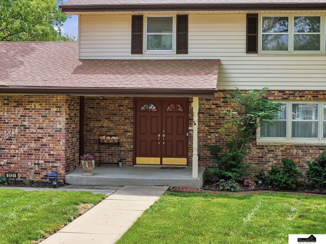 3121 Loveland Street, Lincoln, NE 68502