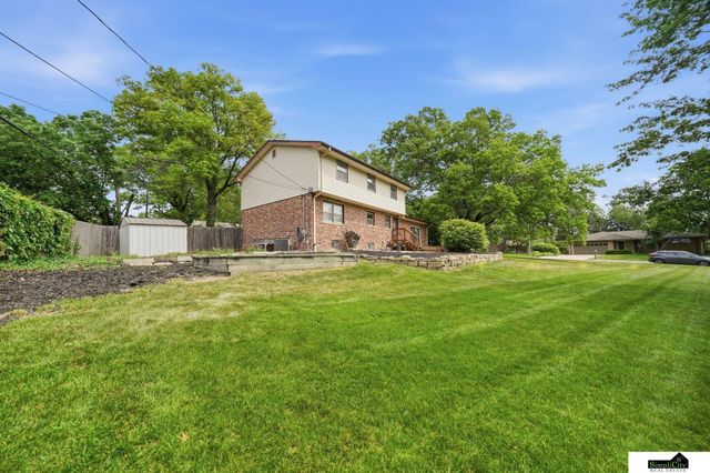3121 Loveland Street, Lincoln, NE 68502