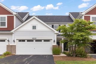 4200 Calder Lane, Aurora, IL 60504