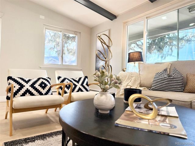 1750 S Ames St, Lakewood, CO 80232