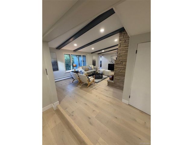 1750 S Ames St, Lakewood, CO 80232