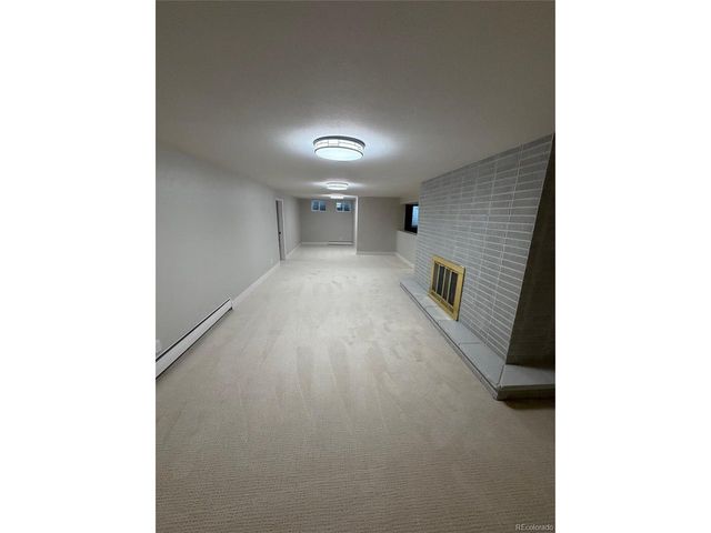 1750 S Ames St, Lakewood, CO 80232