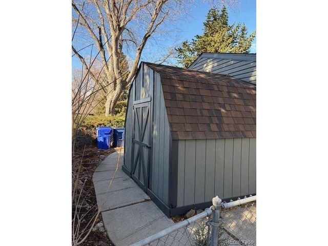 1750 S Ames St, Lakewood, CO 80232