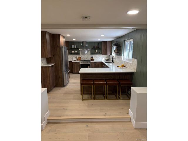 1750 S Ames St, Lakewood, CO 80232