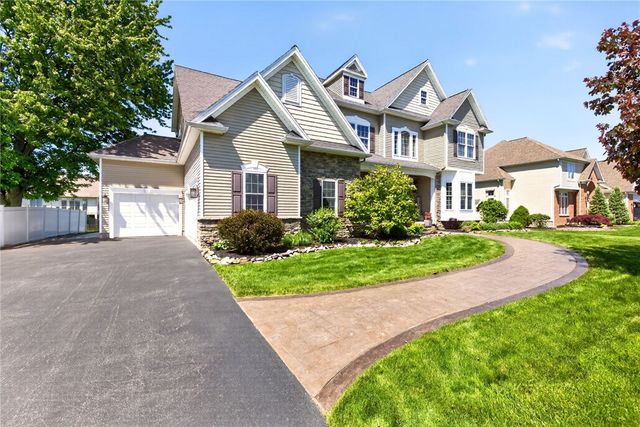 120 Triple Diamond, Penfield, NY 14580
