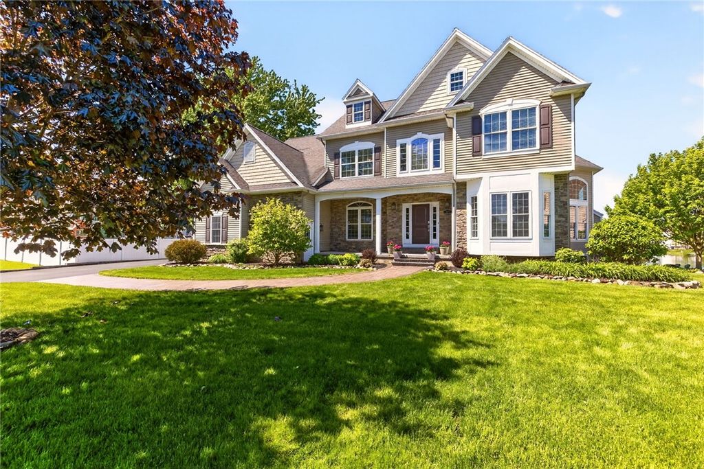 120 Triple Diamond, Penfield, NY 14580