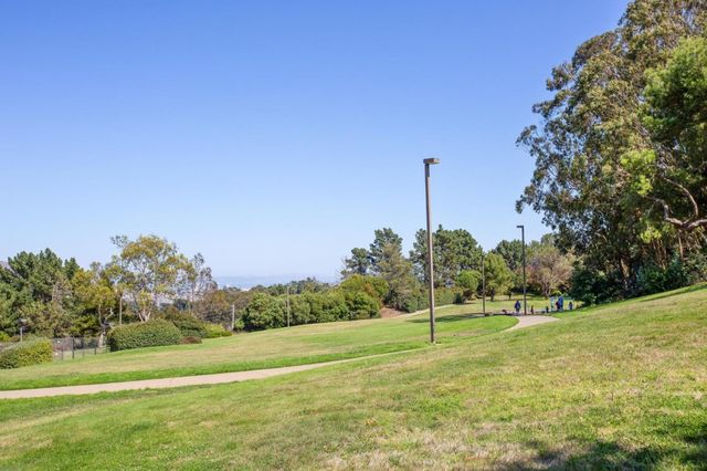 1 Appian Way 703-2, South San Francisco, CA 94080