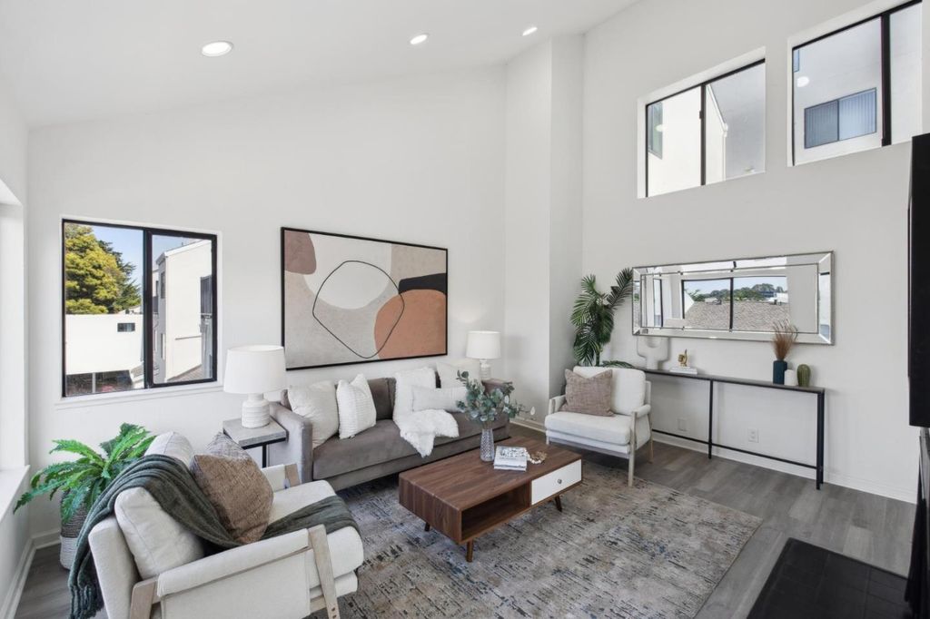 1 Appian Way 703-2, South San Francisco, CA 94080