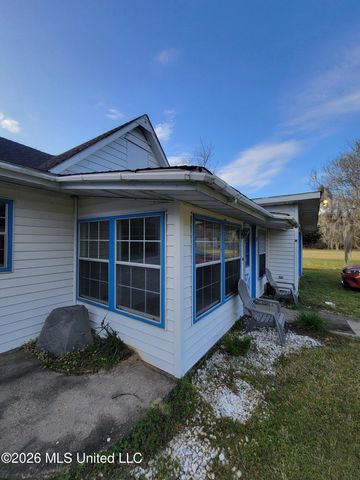 11213 Easley Road, Moss Point, MS 39562