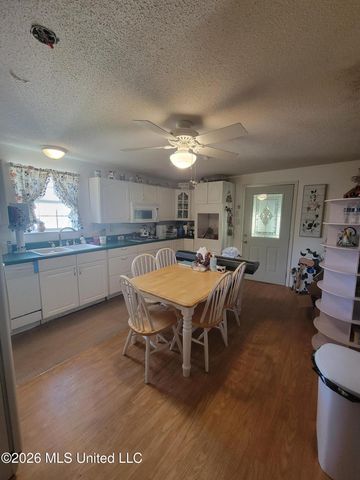 11213 Easley Road, Moss Point, MS 39562