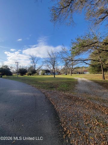 11213 Easley Road, Moss Point, MS 39562